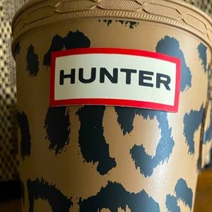 Hunter Tall Rainboot Girls US size 3/4